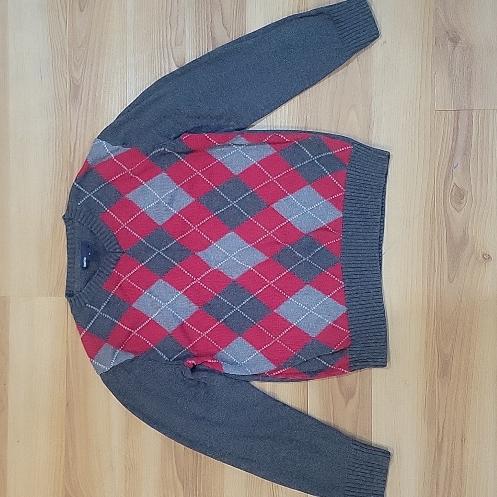 GAP Kids Argyle Red Gray Sweater Size Medium